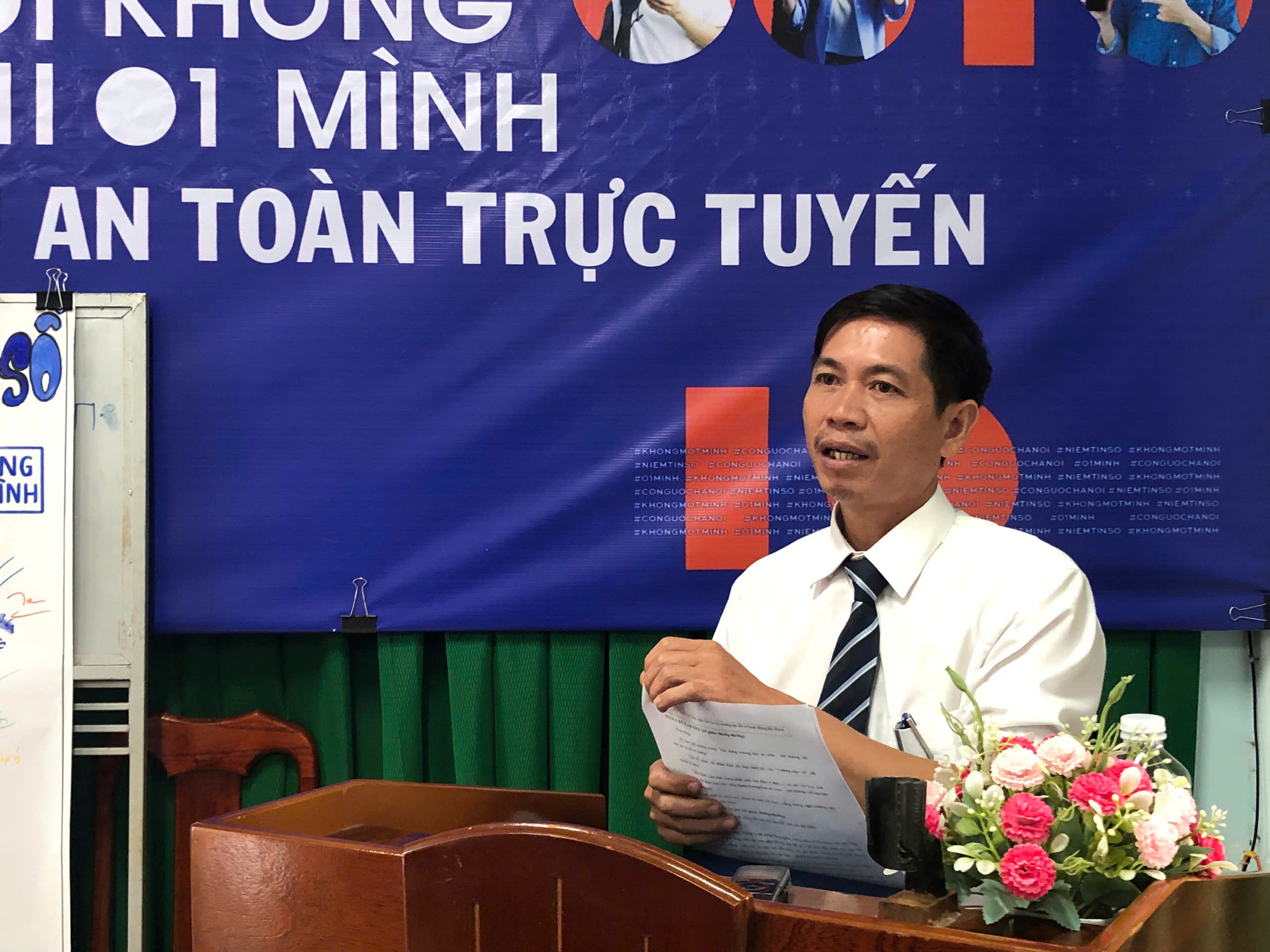 UBND xã Quảng Phú phối hợp với Trường THCS Lê Hồng Phong tổ chức chương trình “Không một mình – Cùng nhau an toàn trực tuyến”